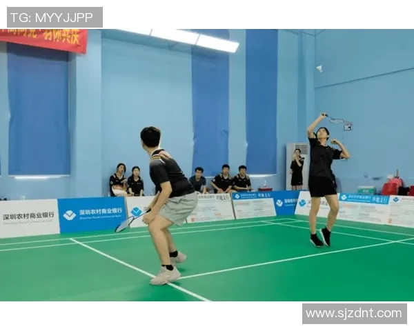 成都羽毛球队在精英赛中的灵活性表现分析与点评